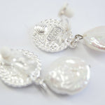 E71645 Boucles d'oreilles clips disques & perles plates - Karine Sultan - Vignette | Karine Sultan