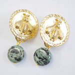 E71647 Boucles d'oreilles clips abeille jaspe africaine - Karine Sultan - Vignette | Karine Sultan