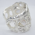 B74620 Bracelet manchette texturée perle - Karine Sultan - Vignette | Karine Sultan