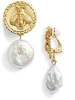 E71647 Boucles d'oreilles clips abeille clip & perle plate - Karine Sultan - Vignette | Karine Sultan
