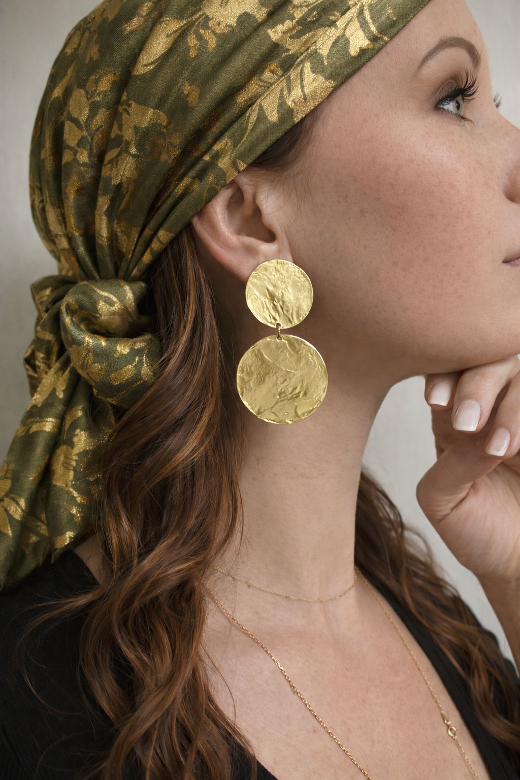 E62070 Boucles d'oreilles clips déclaration double disques - Karine Sultan - Karine Sultan