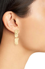 E67109 Boucles d'oreilles clips goutte pavés - Karine Sultan - Vignette | Karine Sultan