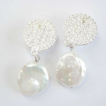 E71645 Boucles d'oreilles clips disques & perles plates - Karine Sultan - Vignette | Karine Sultan
