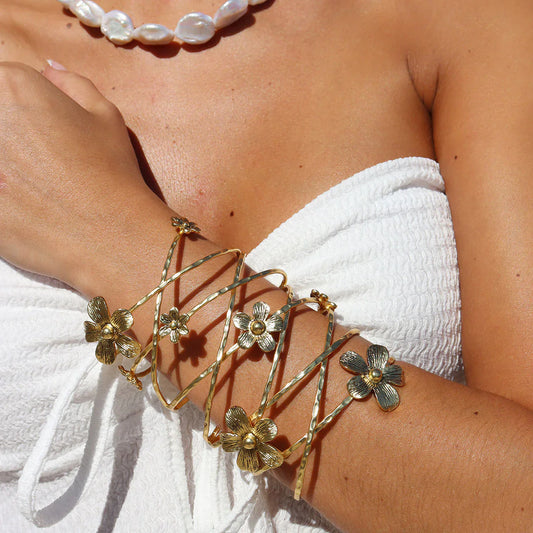 B71011 Bracelet manchette maxi fleur - Karine Sultan