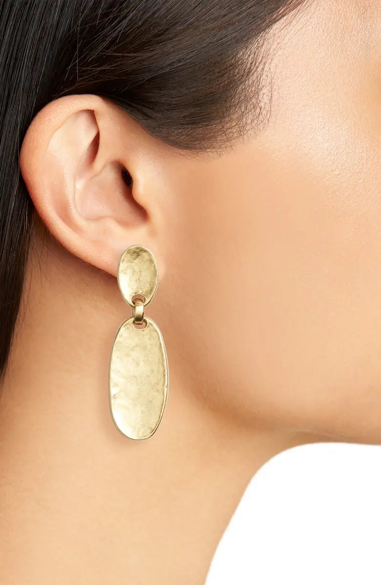 Textured oval drop clip-on earrings - Karine Sultan